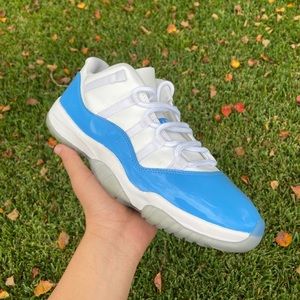 Jordan 11 retro low “UNC”